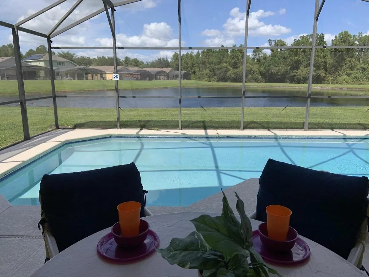 Just Keep Swimming - New Pool Home Davenport Holiday home